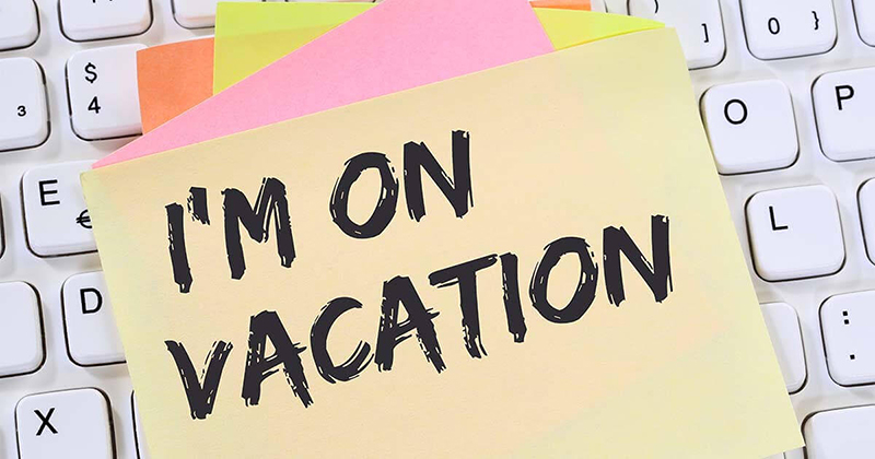 I'M ON VACATION